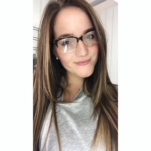 Meet your Posher, Hailey